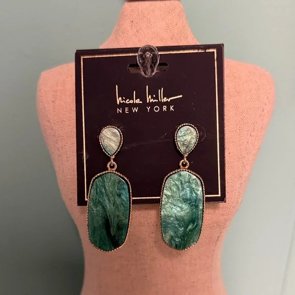 BNWT NICOLE MILLER FAUX MALACHITE MARBLED GOLD TONE DROP POST BACK EARRINGS - Picture 3 of 5